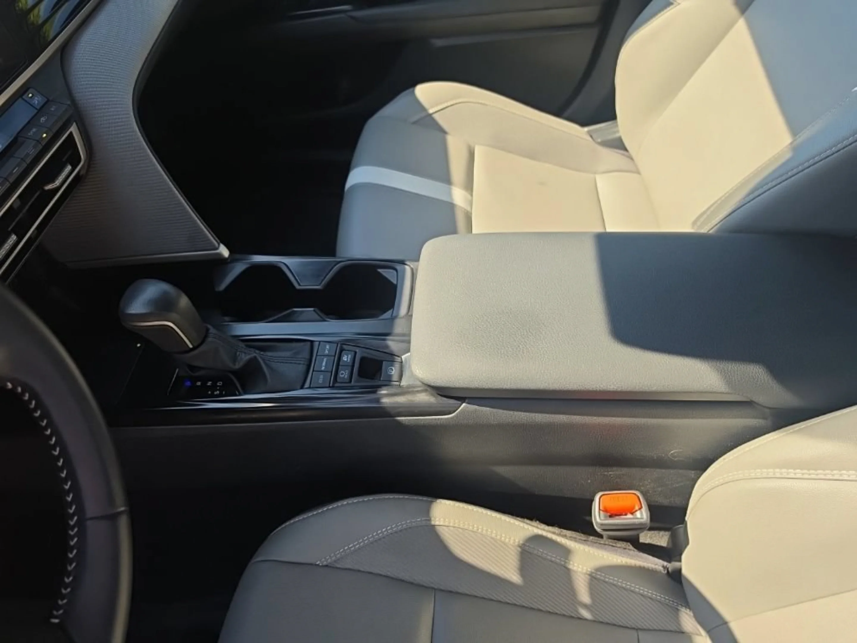 Used 2025 Gray Toyota SE image 24