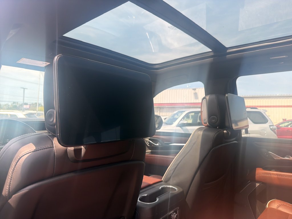 2024 GMC Yukon XL Denali Ultimate - Photo 26