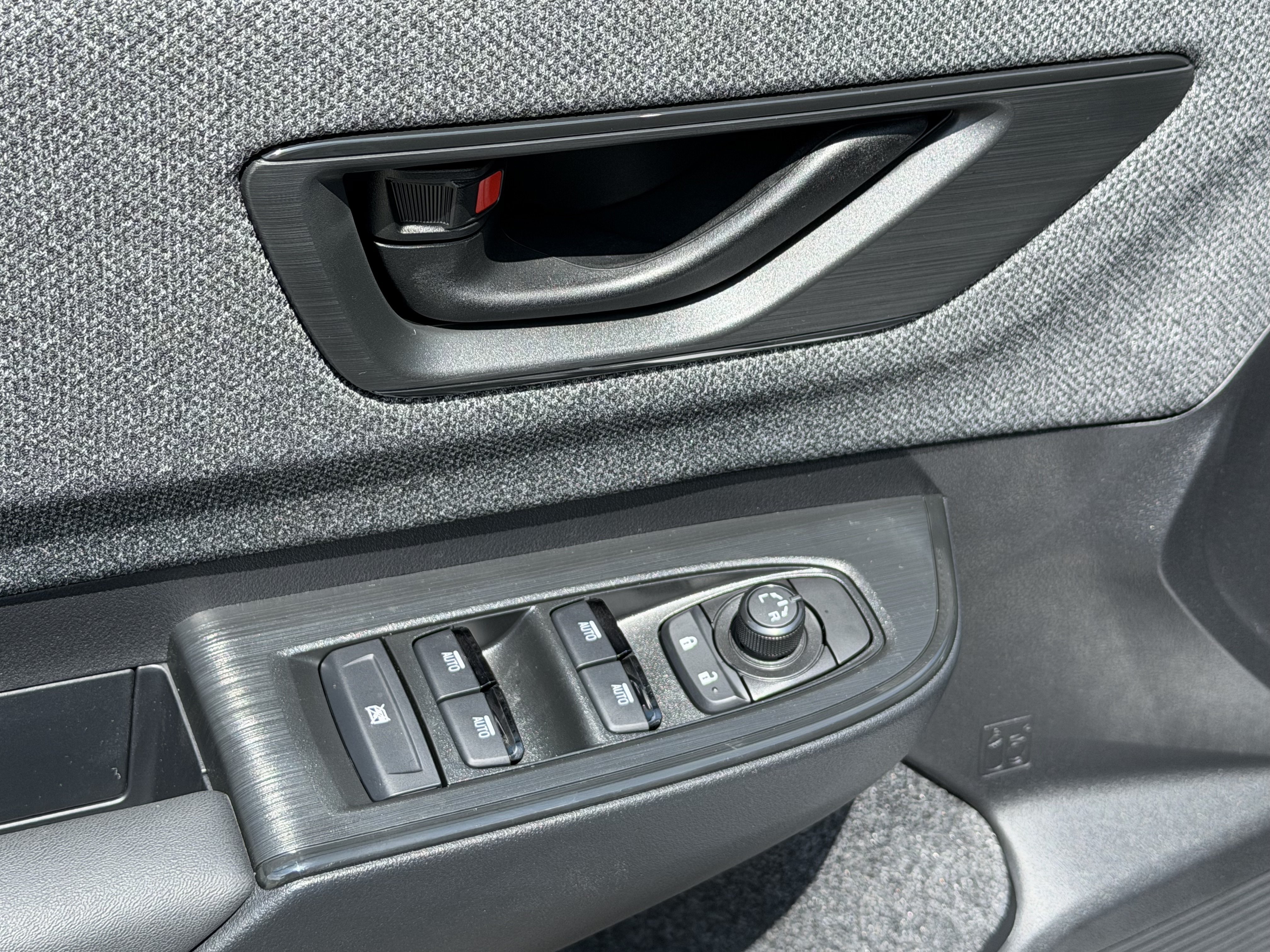 New 2026 ICE SILVER METALLIC Subaru Premium image 22