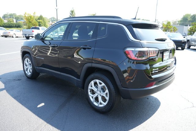 Used 2024 Black Jeep Latitude image 5