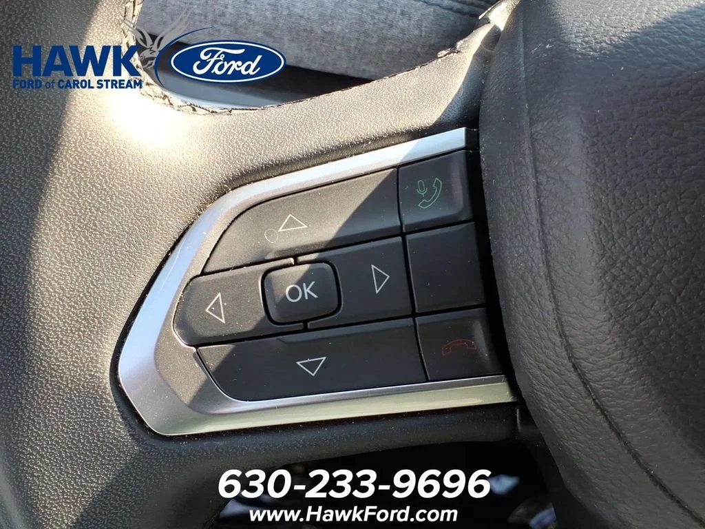 Used 2024 White Jeep Latitude image 23