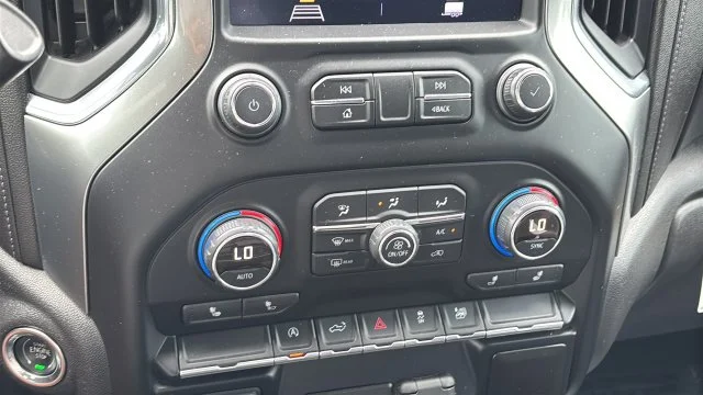 Used 2019 Gray Chevrolet RST image 30