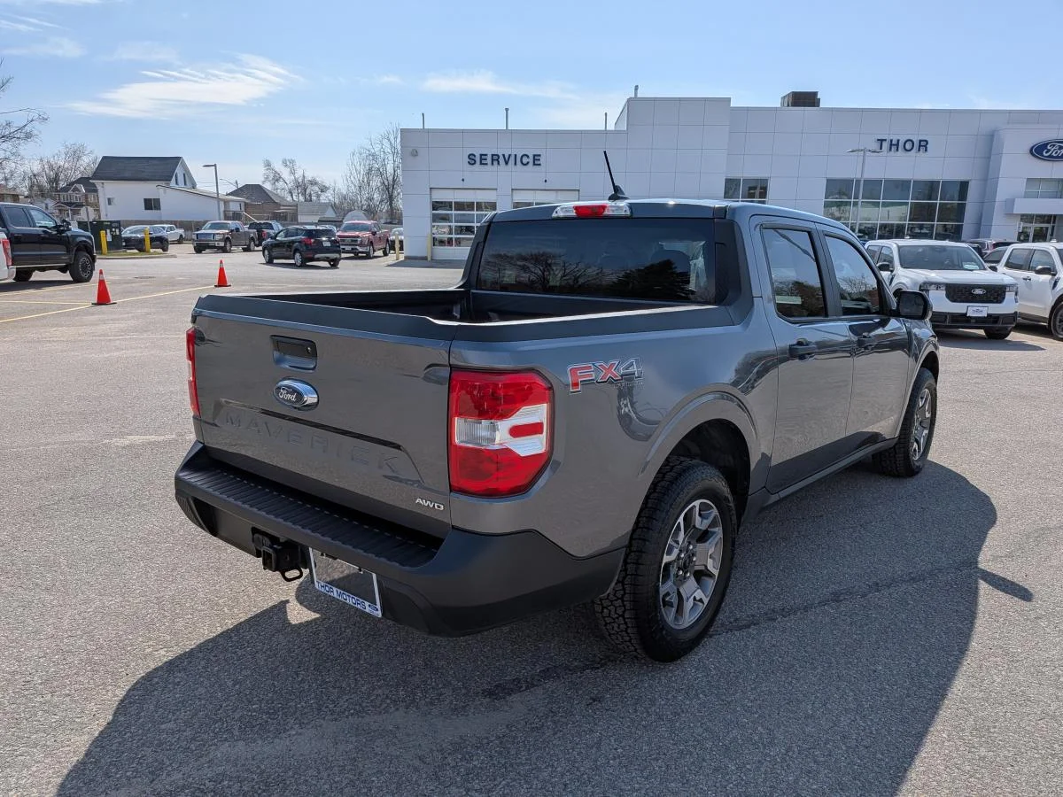 Used 2023 Grey Ford XLT image 5