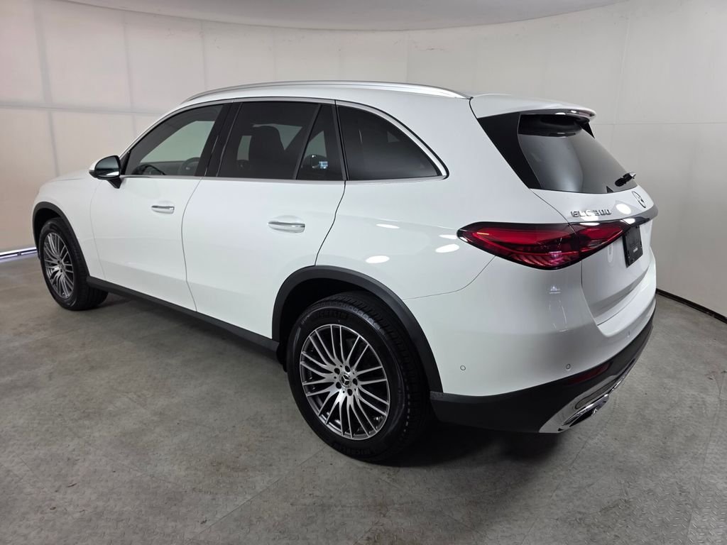 Certified Used 2025 White Mercedes-Benz GLC 300 image 6