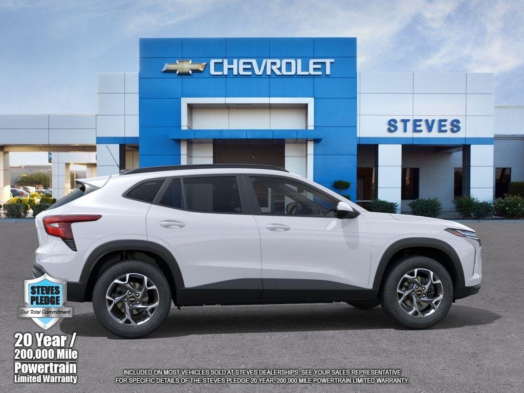 2026 Chevrolet Trax LT - Photo 5