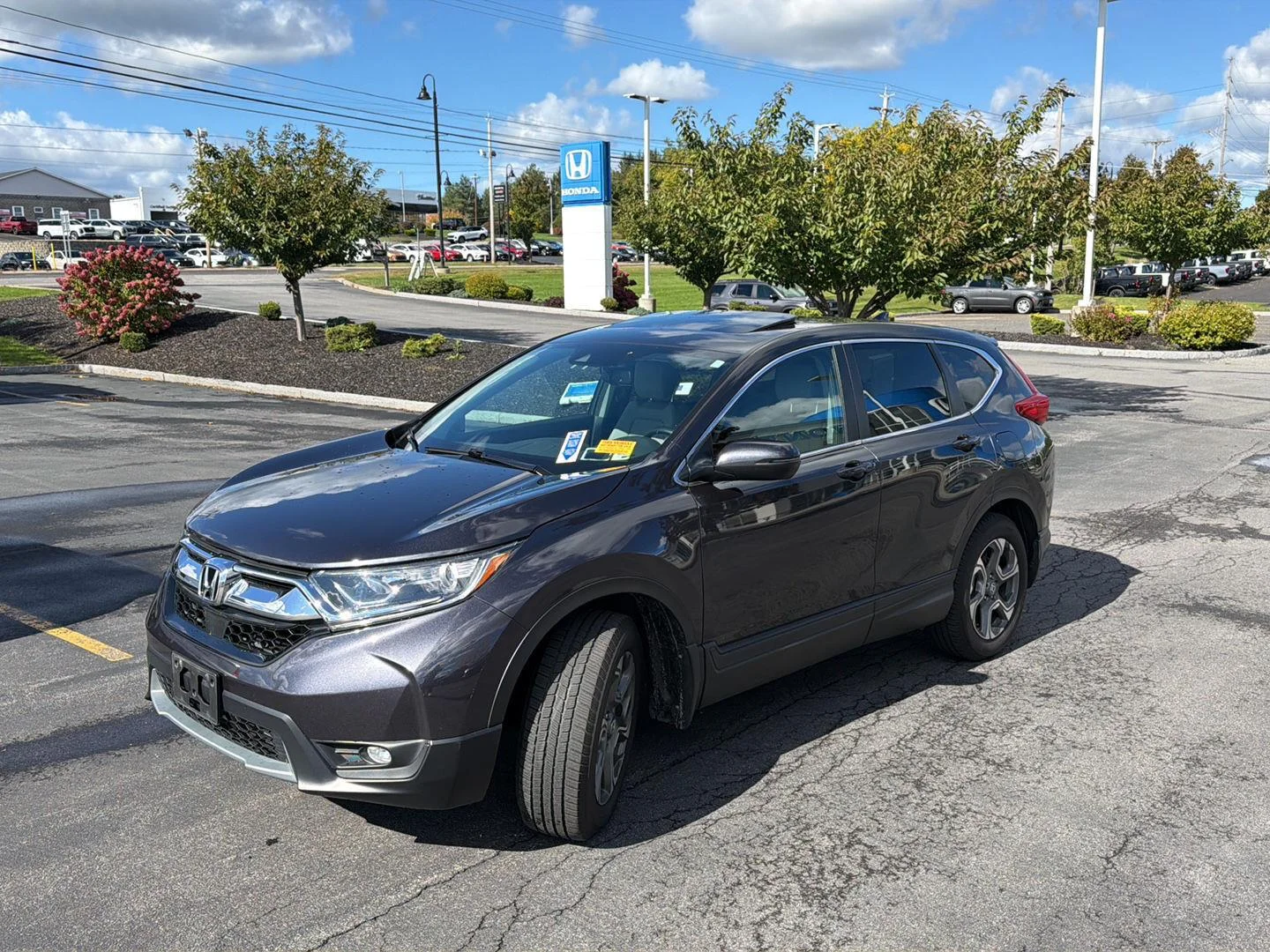 Used 2017 Gunmetal Metallic Honda EX-L image 3