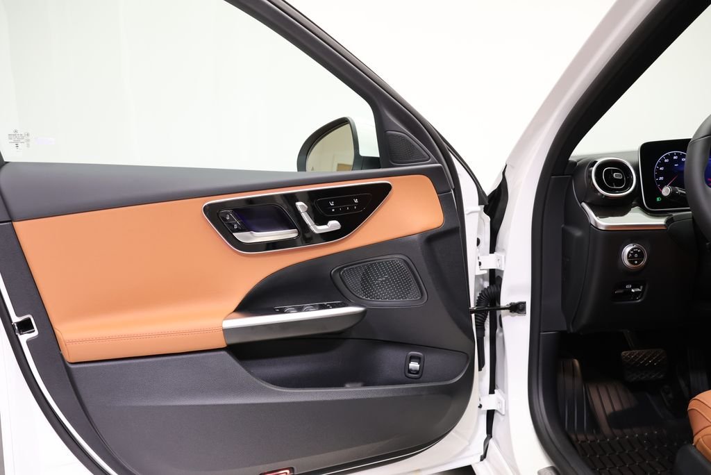 New 2026 Polar White Mercedes-Benz C 300 image 30