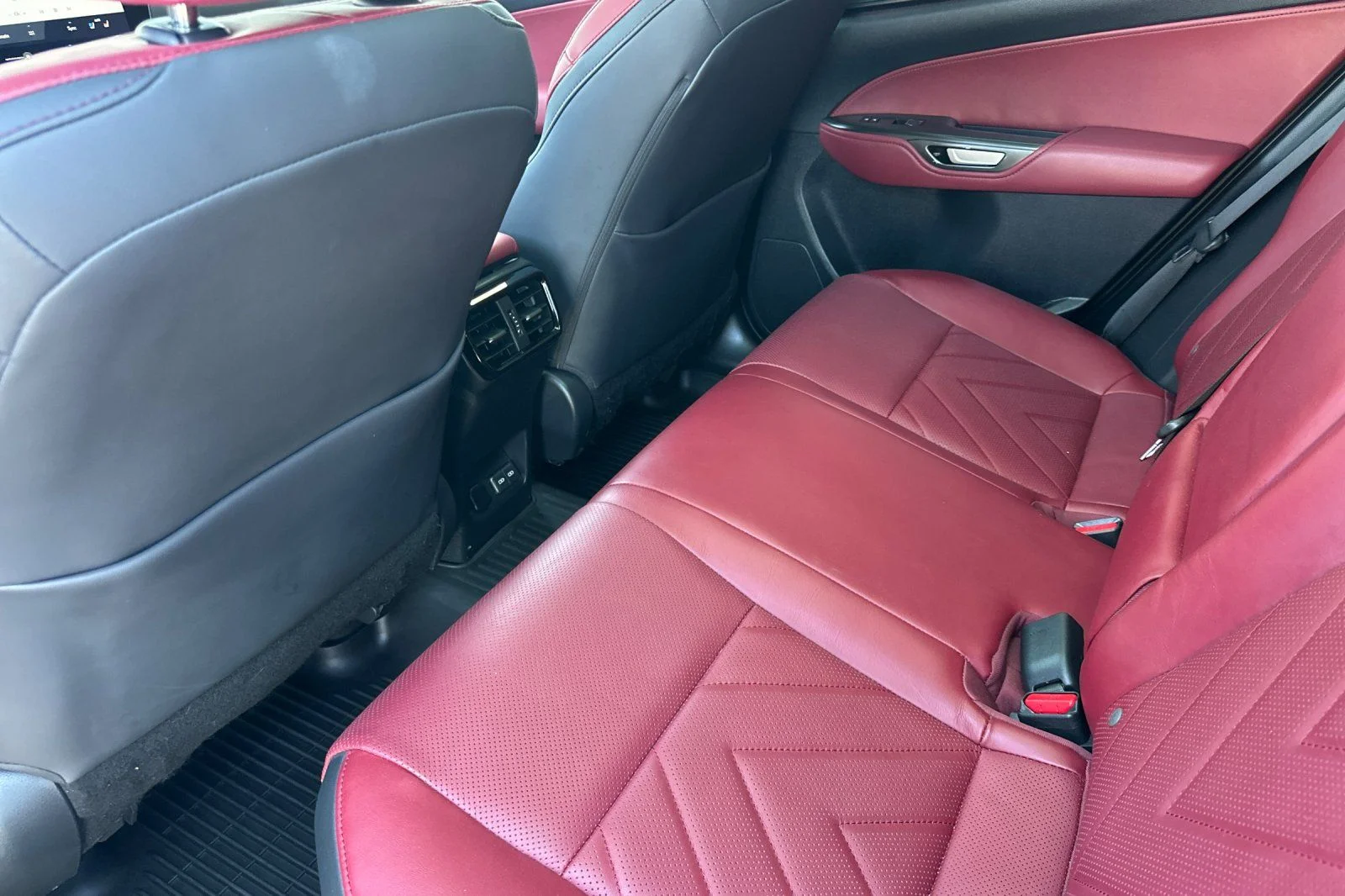 Certified Used 2022 EMINENT WHITE PEARL Lexus 350 Luxury image 9