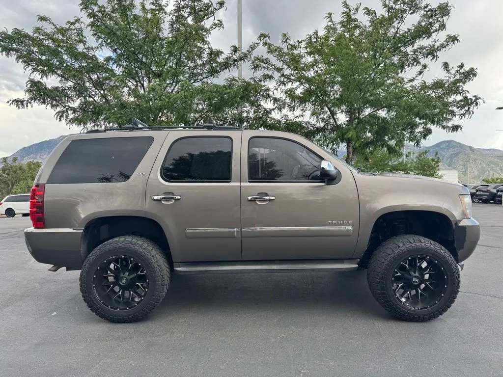 Used 2012 Gray Chevrolet LTZ image 3