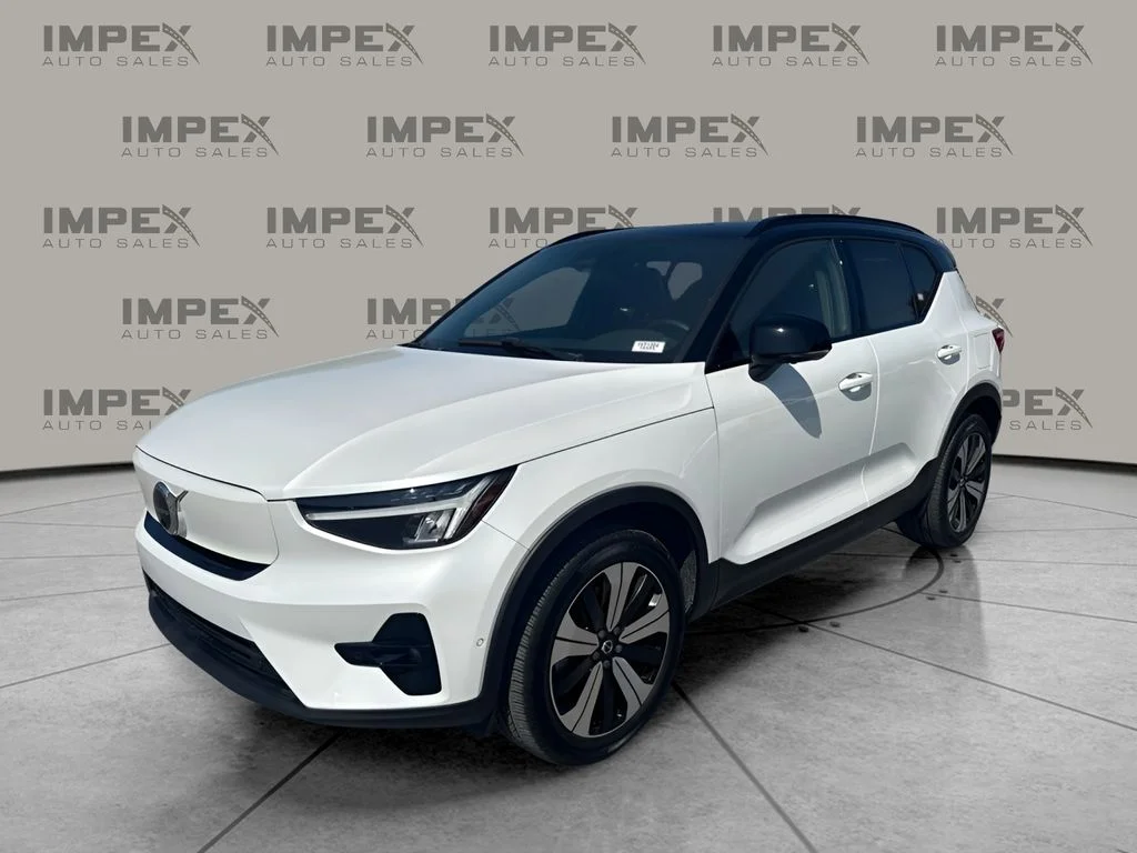 Used 2023 White Volvo Twin Plus image 1