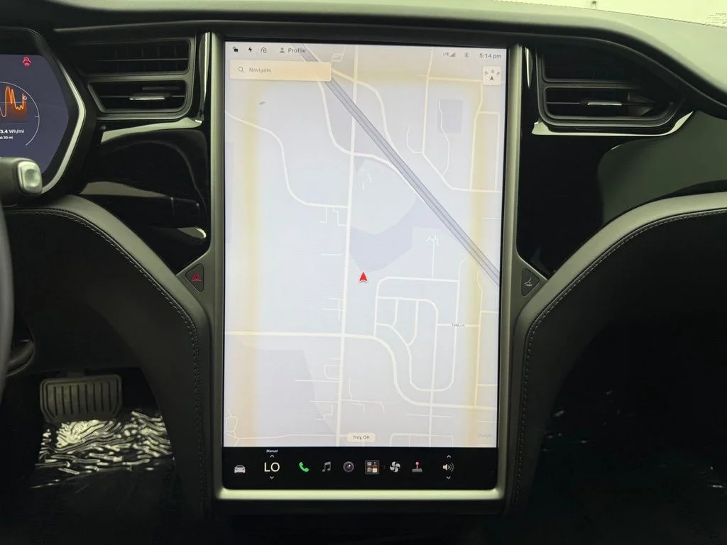 Used 2018 Black Tesla 75D image 30