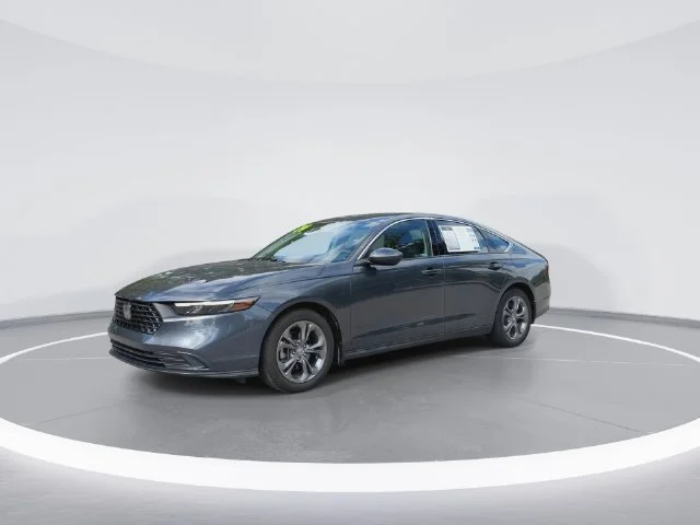 Used 2024  Honda EX image 4
