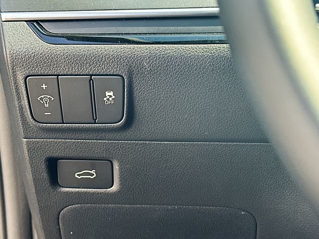 New 2026 Aurora Black Pearl Kia GT-Line FWD image 10