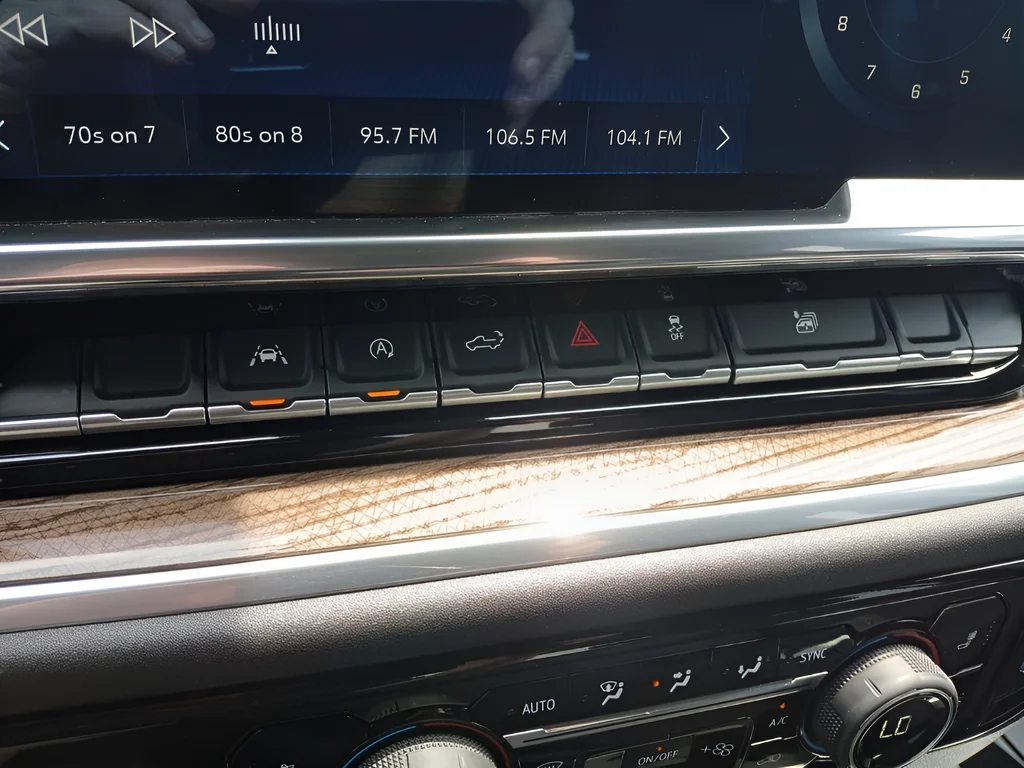Used 2022 Blue Chevrolet LT image 22