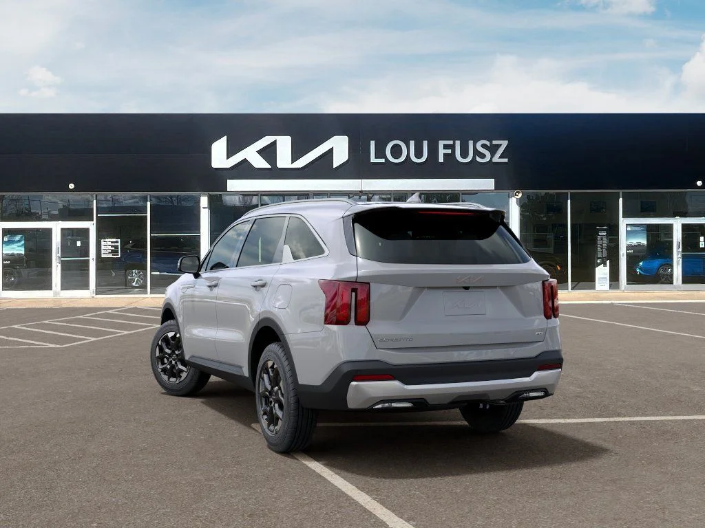 New 2026 Wolf Gray Kia S image 4