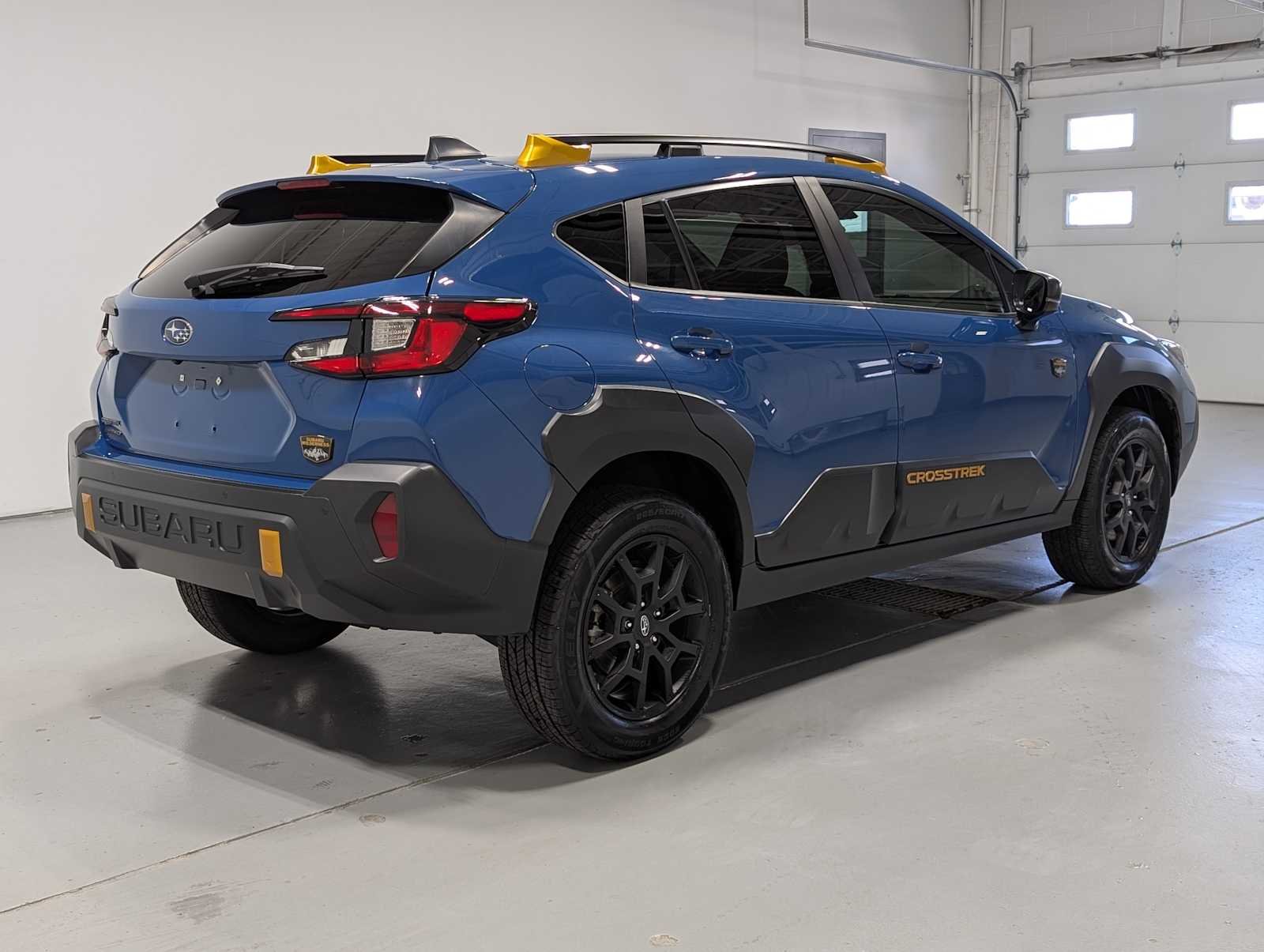 Used 2024 Geyser Blue Subaru Wilderness image 9
