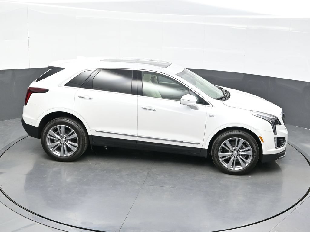 New 2026 Crystal White Tricoat Cadillac Premium Luxury image 33