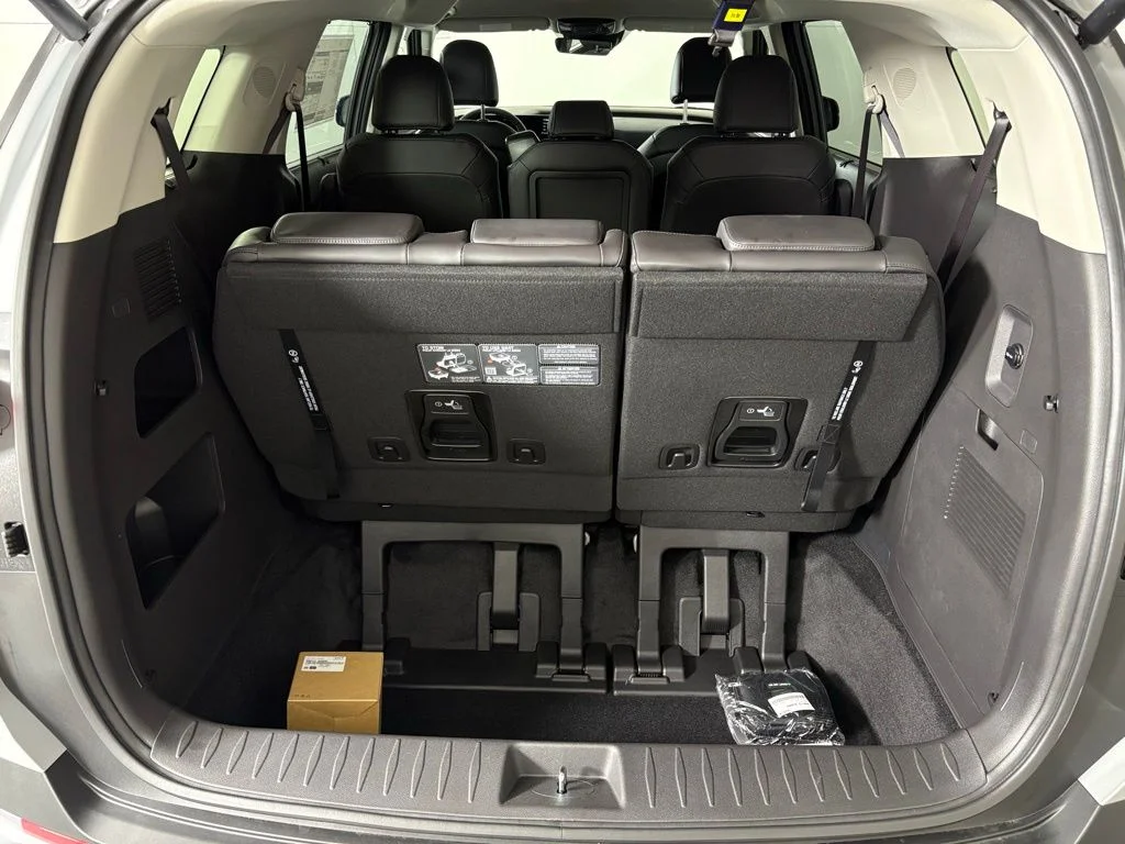 New 2026 Ceramic Silver Kia EX image 41