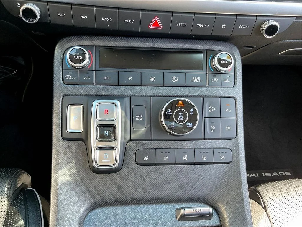 Used 2023 White Hyundai Limited image 17