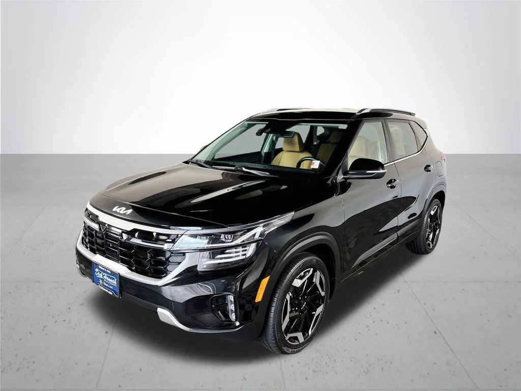 Used 2024 Black Kia SX image 2