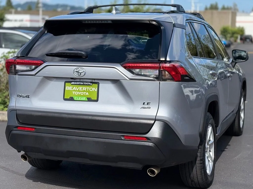 Used 2019 Silver Toyota LE image 5