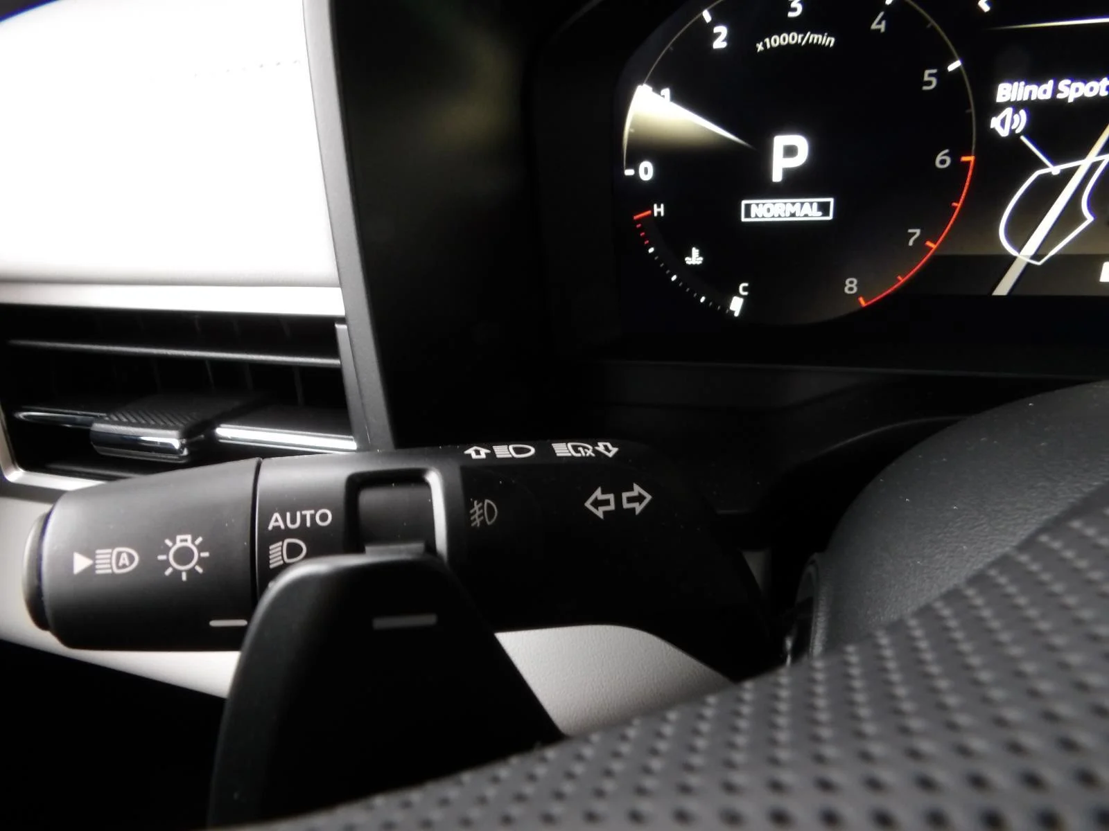 2026 Mitsubishi Outlander SE - Photo 34