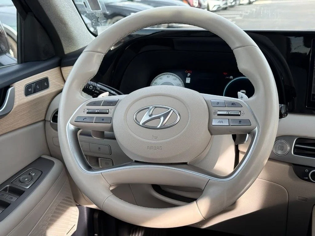 Used 2024 Red Hyundai Limited image 15