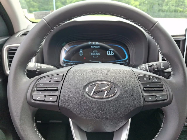 New 2026 Silver Hyundai SEL image 15