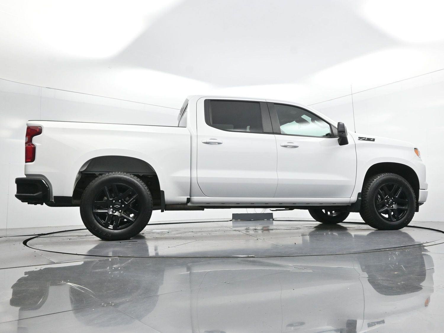Used 2023 Summit White Chevrolet RST image 47