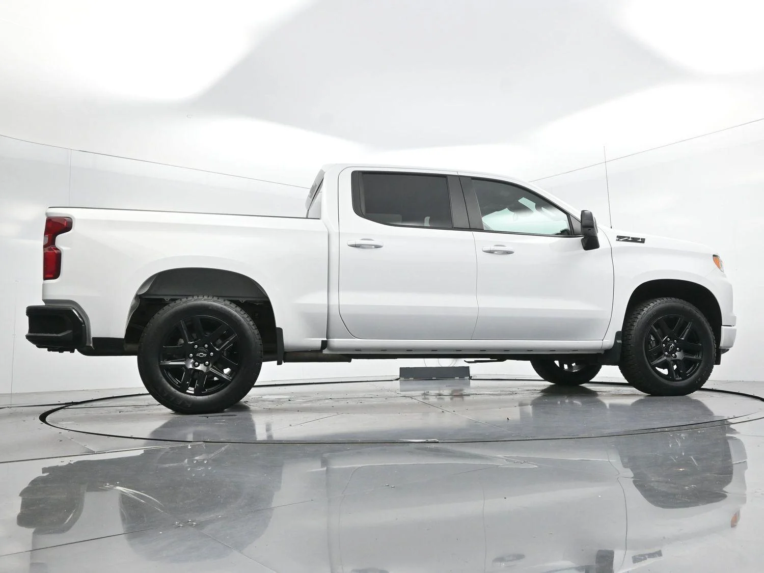 Used 2023 Summit White Chevrolet RST image 47