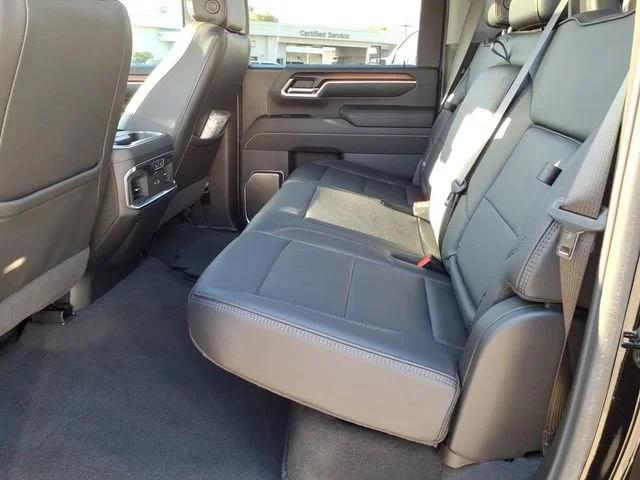 Used 2025 Onyx Black GMC Denali image 13