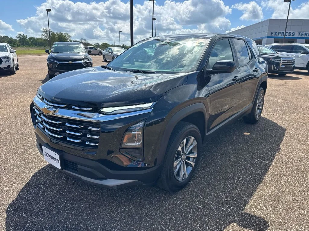 Used 2025 Black Chevrolet LT image 3