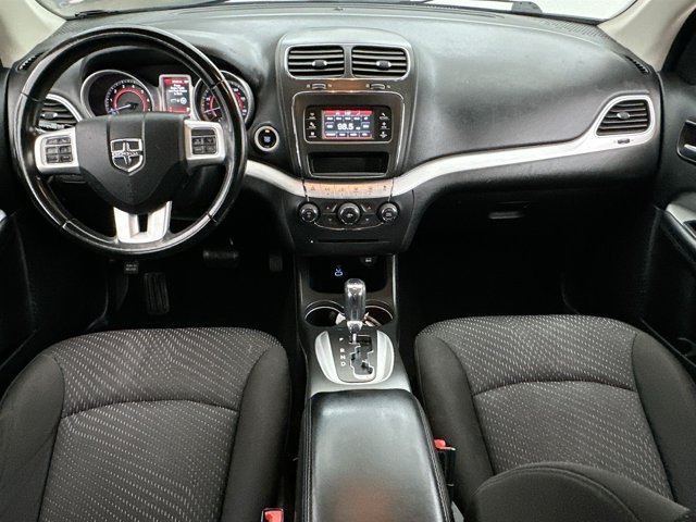 Used 2019 Gray Dodge SE image 2