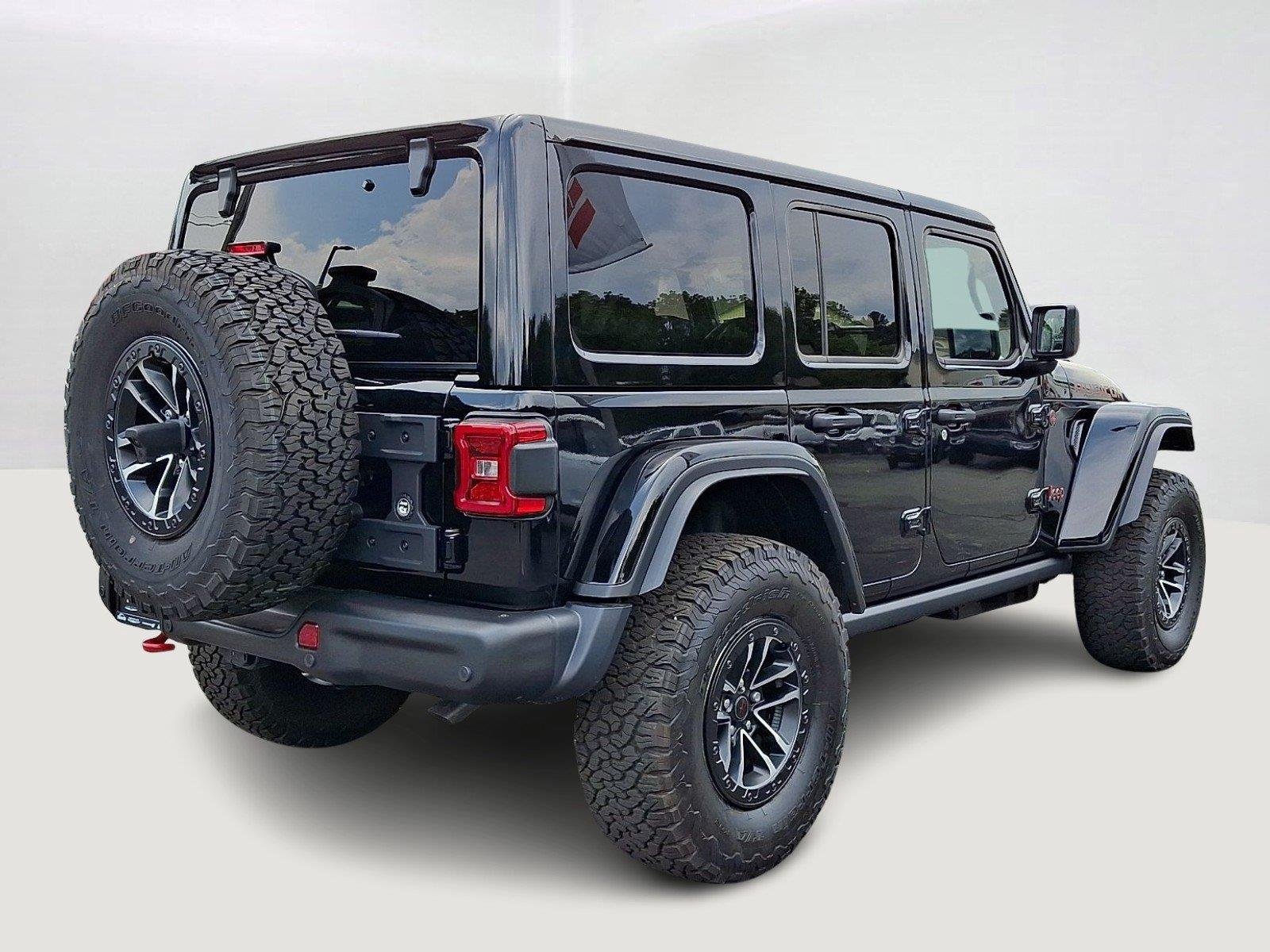 New 2026 Black Clearcoat Jeep Rubicon X image 3