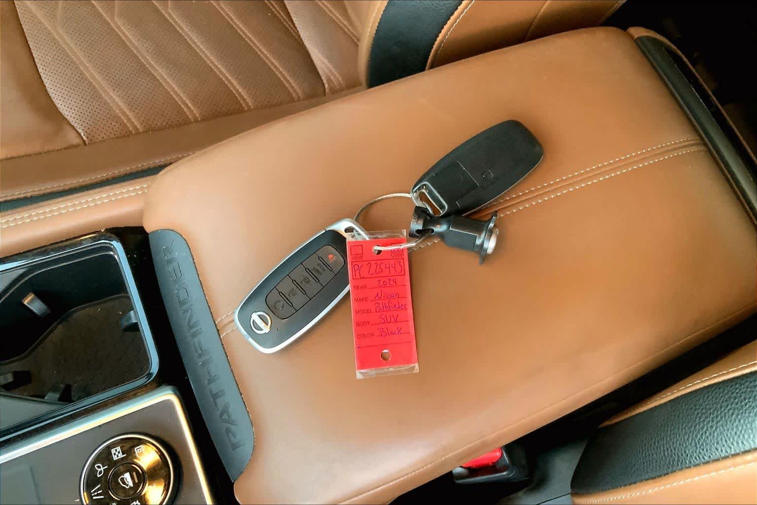 Used 2023 Super Black Nissan Platinum image 14