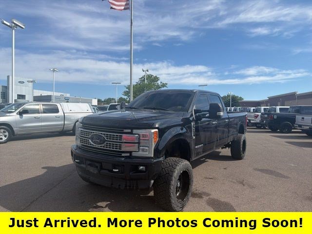 Used 2017 Shadow Black Ford Platinum image 1