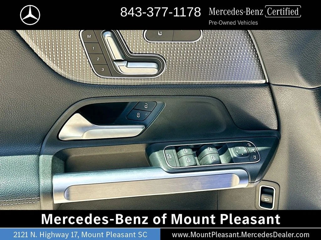 Used 2021 Blue Mercedes-Benz GLB 250 image 17