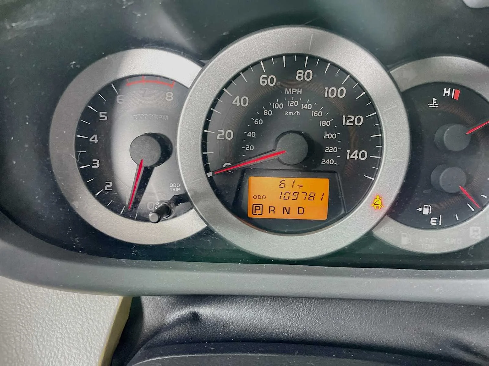 Used 2011 Barcelona Red Metallic Toyota Ltd image 10