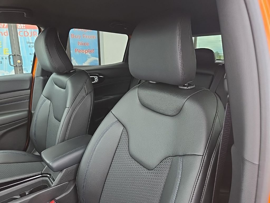 New 2026 Joose Exterior Paint Jeep Latitude image 30