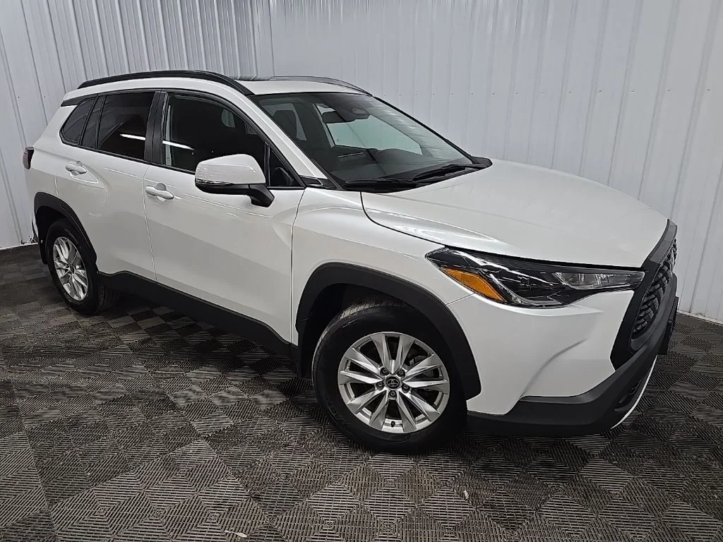 Used 2023 Beige Toyota LE image 7