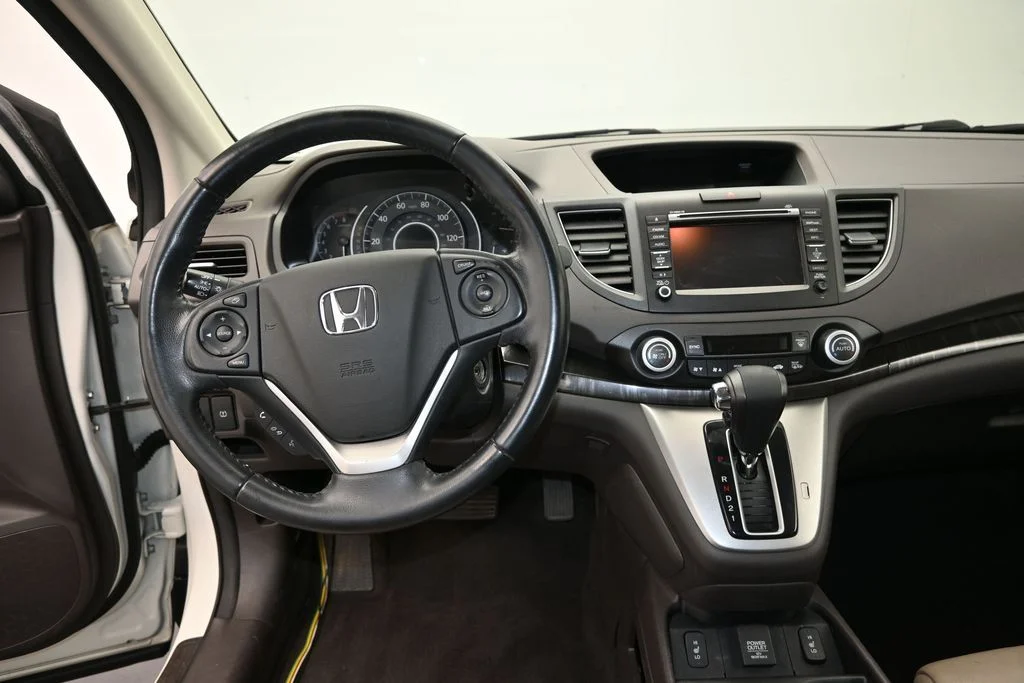 Used 2014 White Honda EX-L image 16