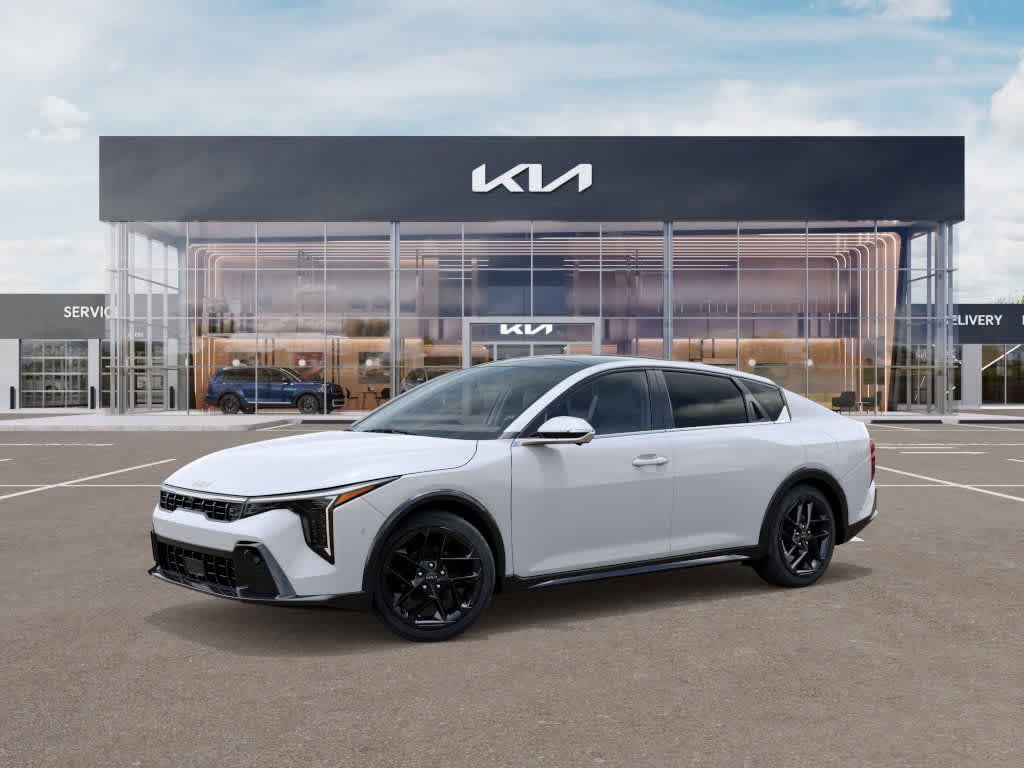 2025 Kia K4 GT-Line Turbo - Photo 3