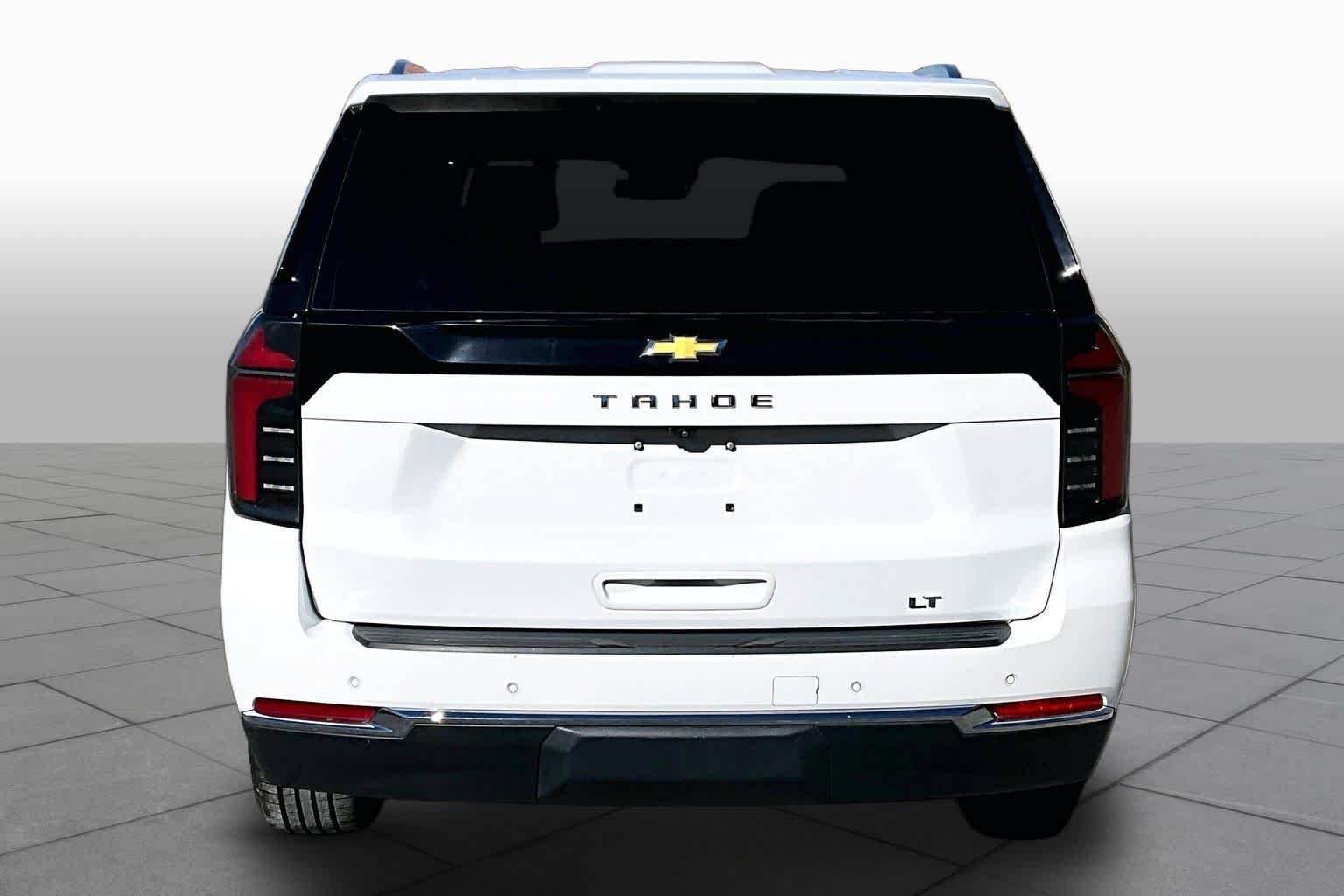 Used 2025 Summit White Chevrolet LT image 5
