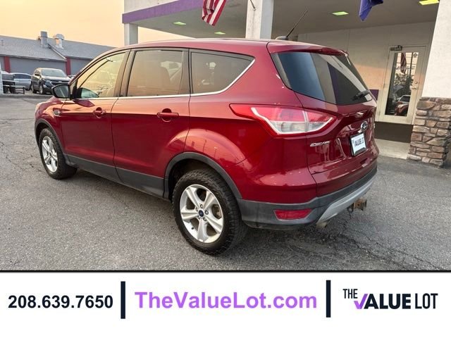 Used 2016 Red Ford SE image 6