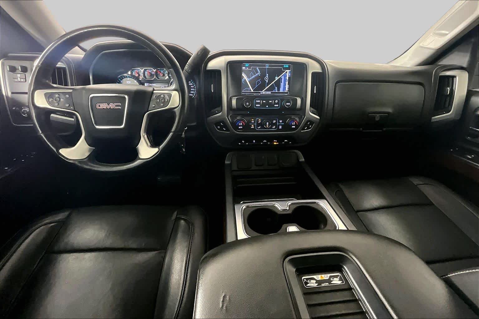 Used 2018 RED QUARTZ TINTCOAT GMC SLT image 15