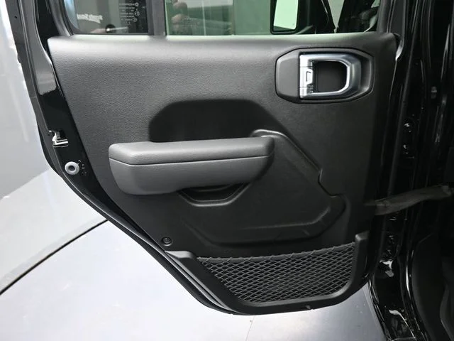 New 2026 Black Clear-Coat Exterior Paint Jeep Sport S image 25