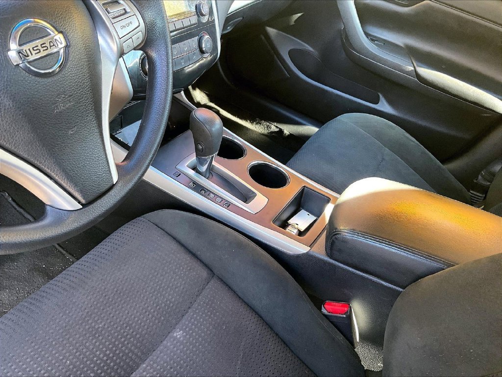 Used 2015 Black Nissan 2.5 S image 20