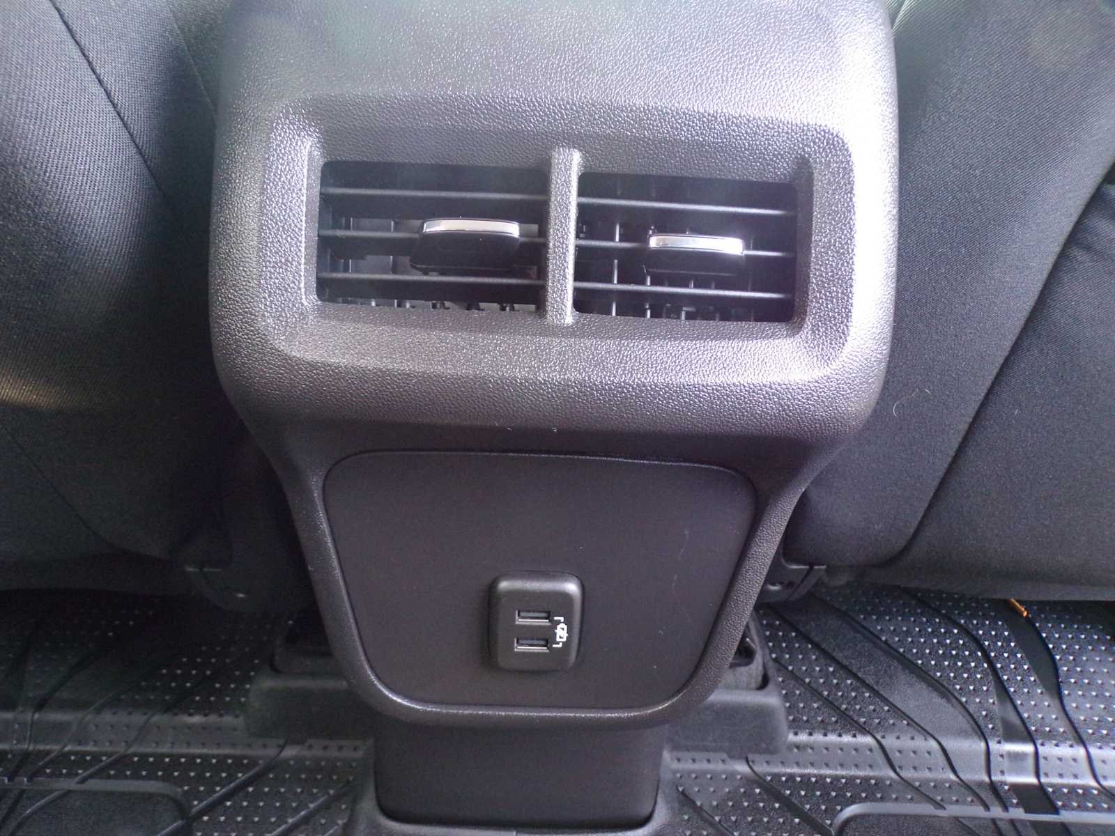 Used 2024 Summit White Chevrolet LT image 19