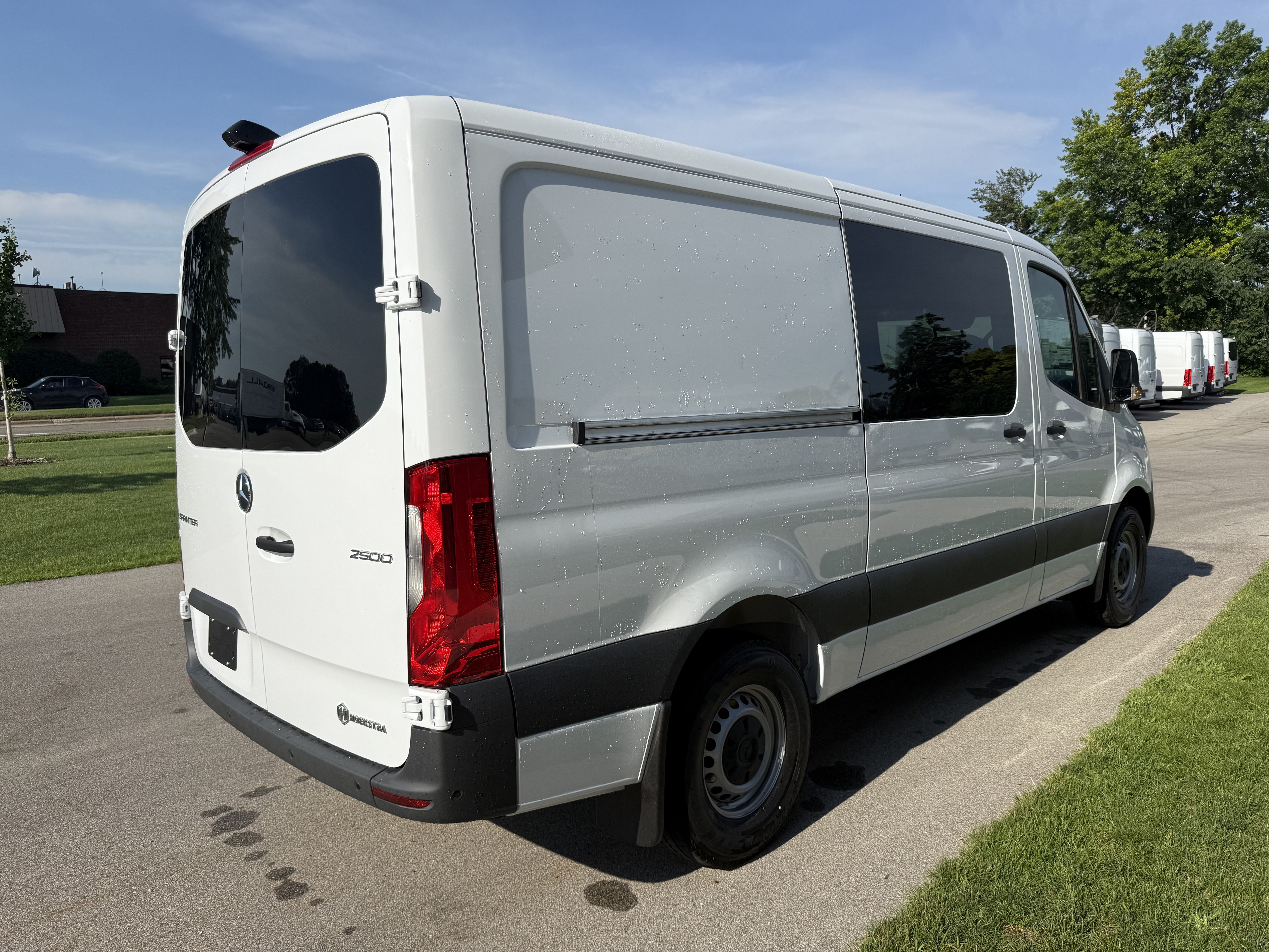 2026 Mercedes-Benz Sprinter Crew Van Base - Photo 11