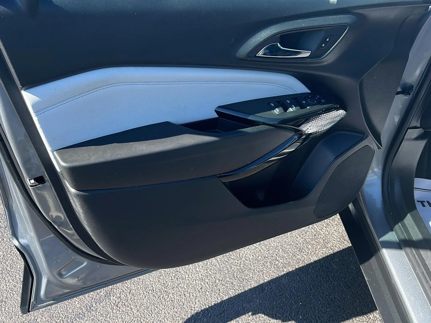 Used 2025 Sterling Gray Metallic Chevrolet LT image 18